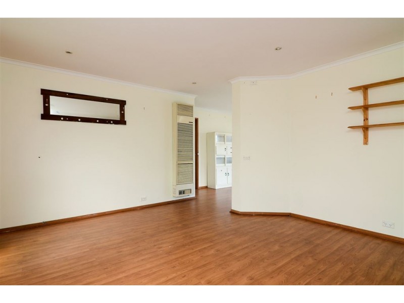 18 Greenacre Crescent, Narre Warren VIC 3805