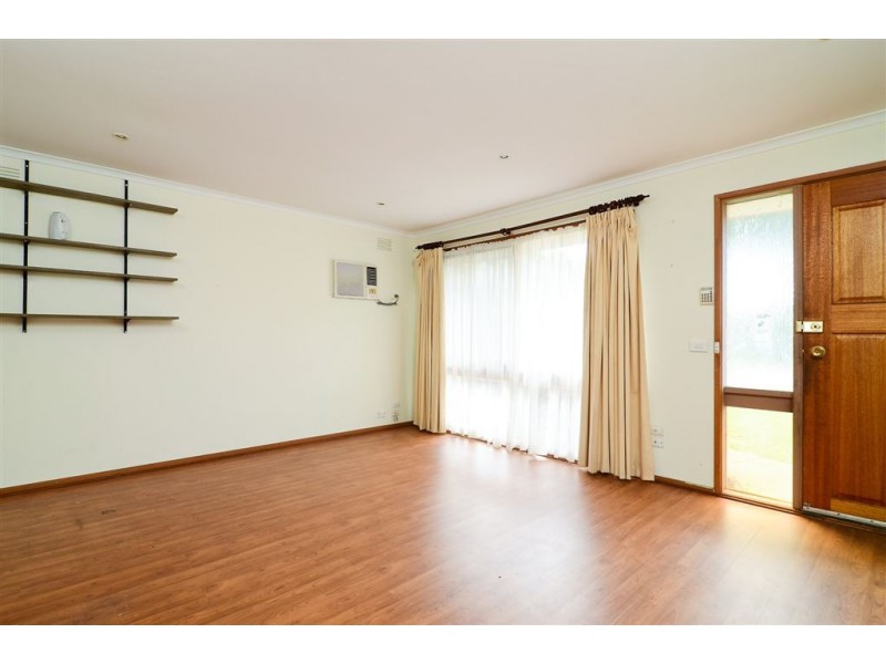 18 Greenacre Crescent, Narre Warren VIC 3805