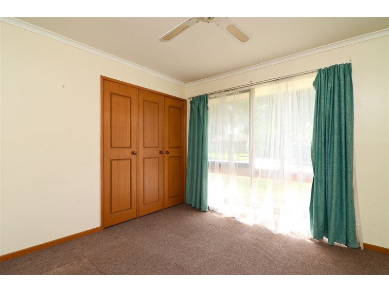 18 Greenacre Crescent, Narre Warren VIC 3805