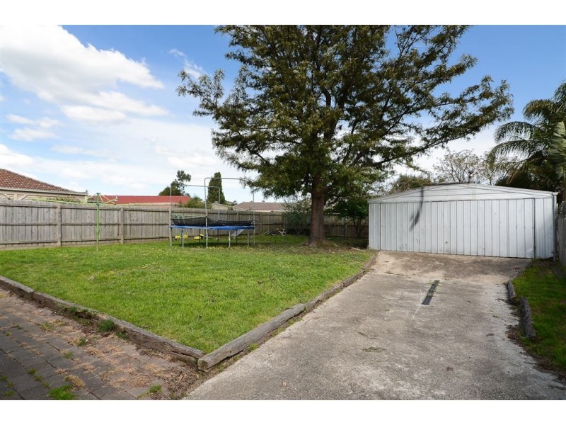 18 Greenacre Crescent, Narre Warren VIC 3805