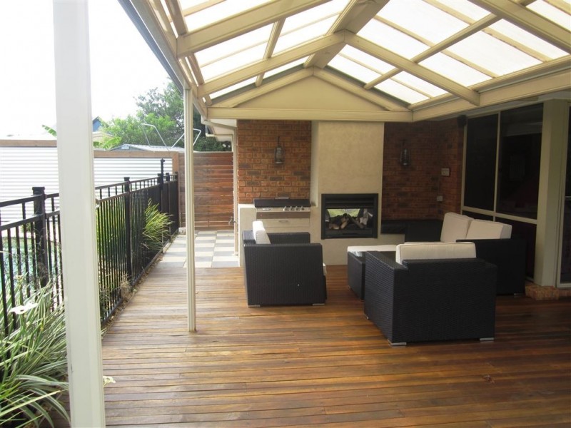 10 Pendle Close, Narre Warren South VIC 3805