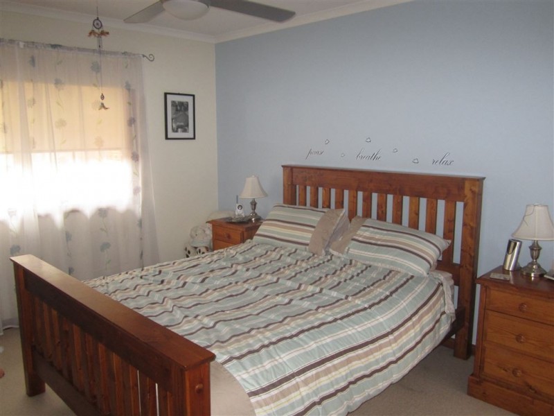 10 Pendle Close, Narre Warren South VIC 3805