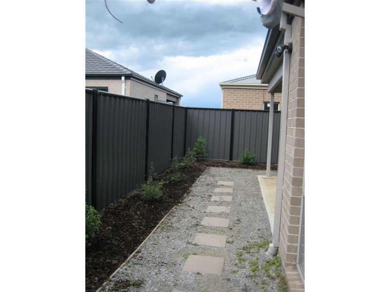 6 Jutland Close, Clyde North VIC 3978
