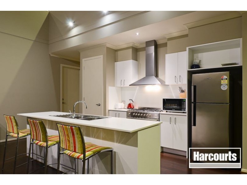 14 Kindred Avenue, Cranbourne North VIC 3977