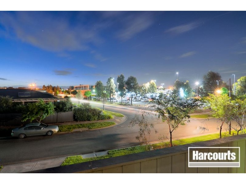 14 Kindred Avenue, Cranbourne North VIC 3977