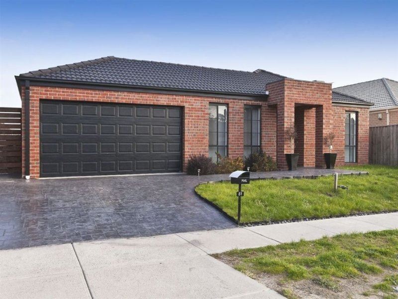 51 Von Nida Drive, Cranbourne North VIC 3977