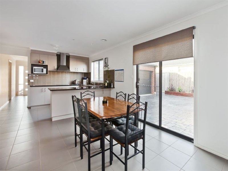 51 Von Nida Drive, Cranbourne North VIC 3977