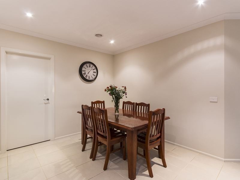 26 Sabel Drive, Cranbourne North VIC 3977