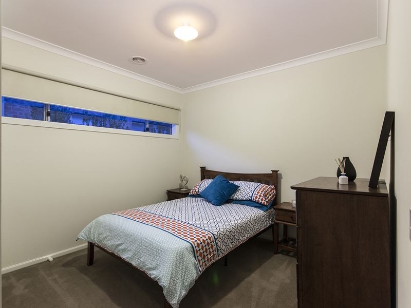 26 Sabel Drive, Cranbourne North VIC 3977