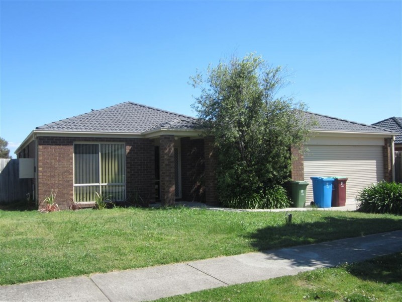 12 Taplan Crescent, Cranbourne West VIC 3977