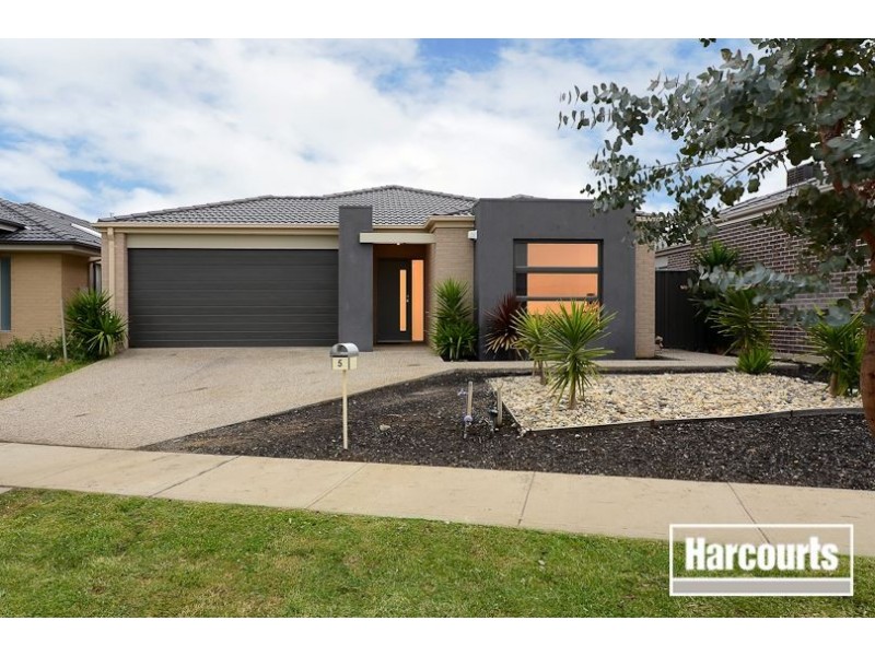 5 Ciliata Street, Cranbourne North VIC 3977