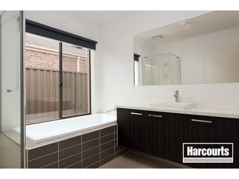 5 Ciliata Street, Cranbourne North VIC 3977