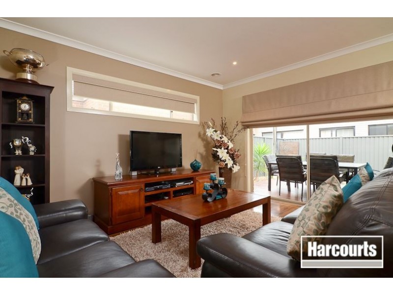 22 Sabel Drive, Cranbourne North VIC 3977