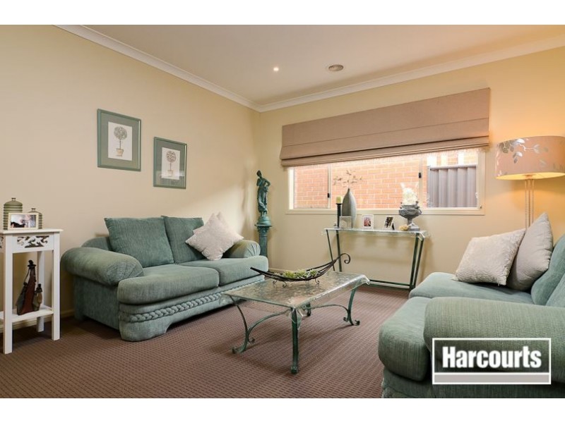 22 Sabel Drive, Cranbourne North VIC 3977
