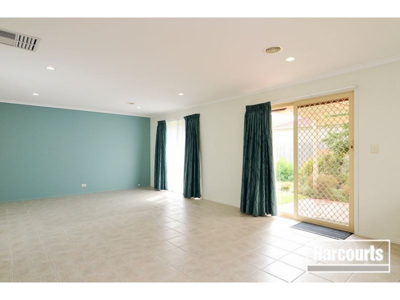 7 Turnberry Avenue, Narre Warren South VIC 3805