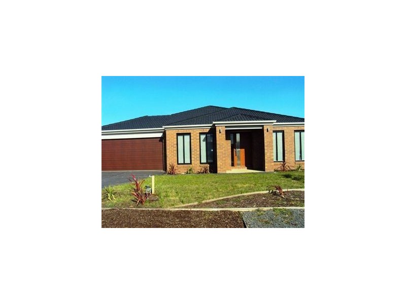 9 Bermerale Court, Berwick VIC 3806