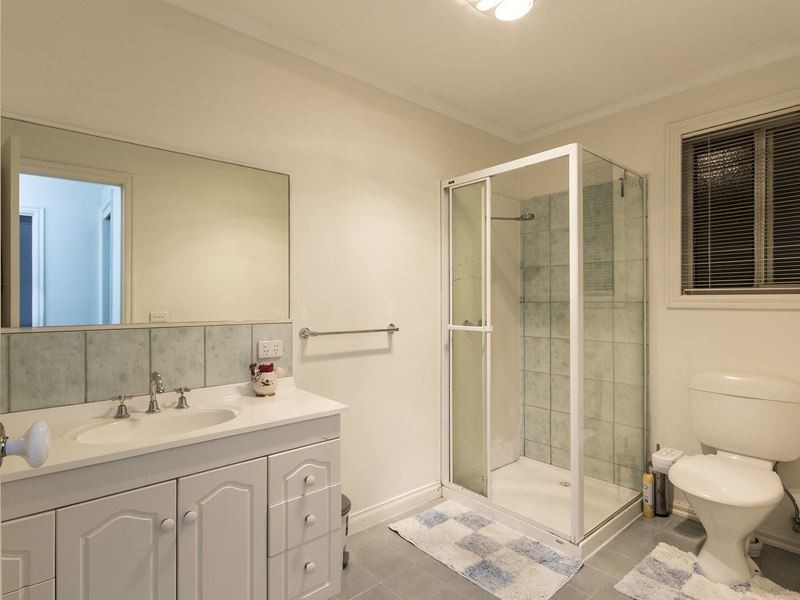 31 Artists Crescent, Narre Warren South VIC 3805