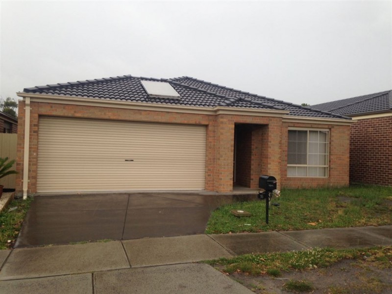 16 Domino Way, Hampton Park VIC 3976