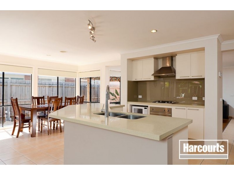 13 Osmington Circle, Narre Warren South VIC 3805