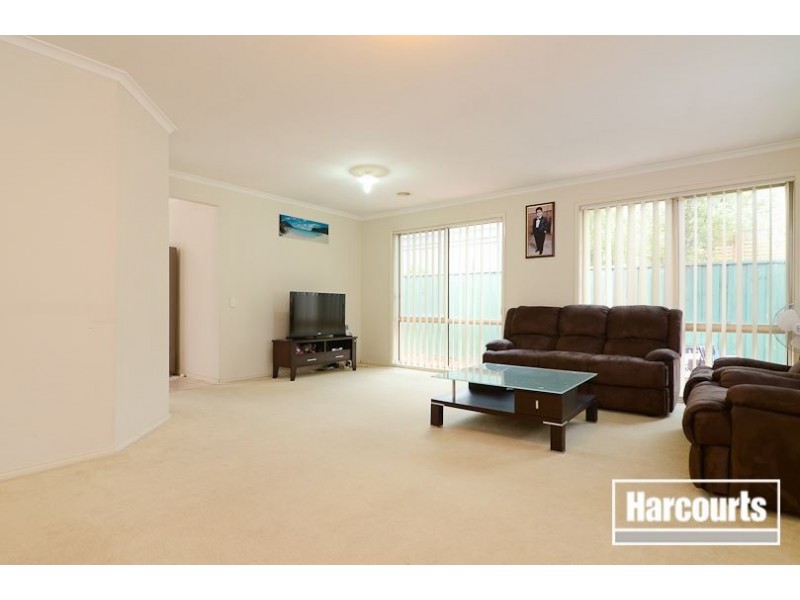 18 Harrington Drive, Narre Warren South VIC 3805