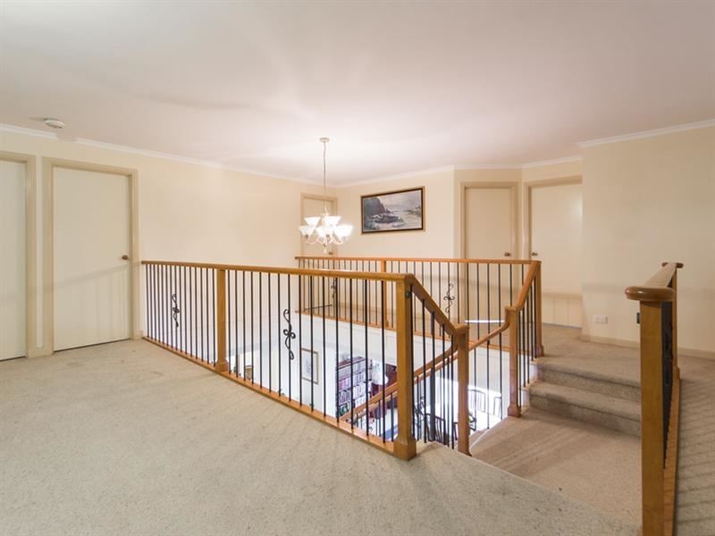 17 Winterton Court, Hallam VIC 3803