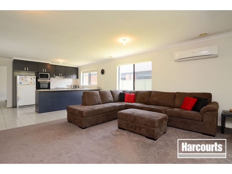 47 Statesman Circuit, Cranbourne East VIC 3977