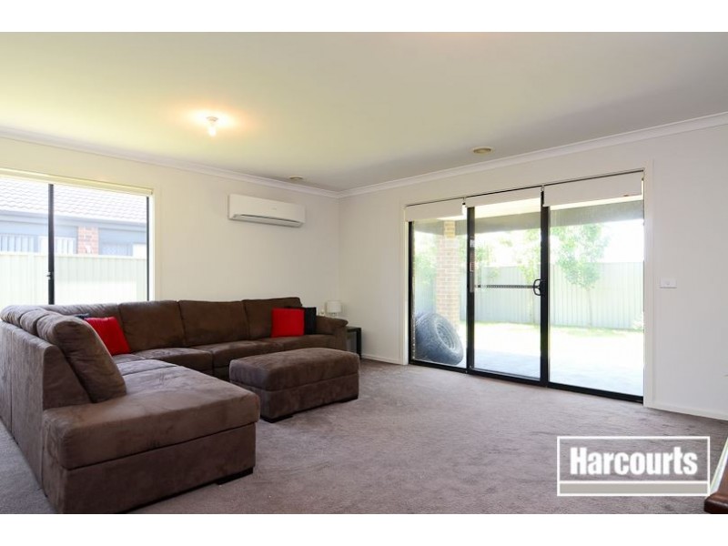 47 Statesman Circuit, Cranbourne East VIC 3977