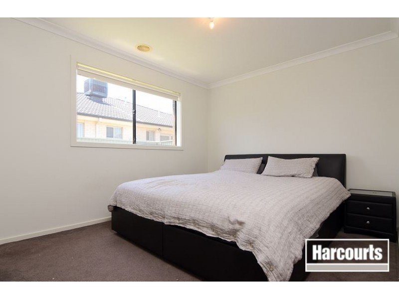 47 Statesman Circuit, Cranbourne East VIC 3977