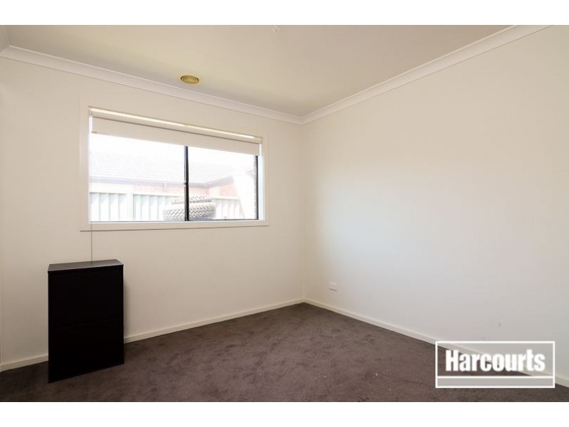 47 Statesman Circuit, Cranbourne East VIC 3977