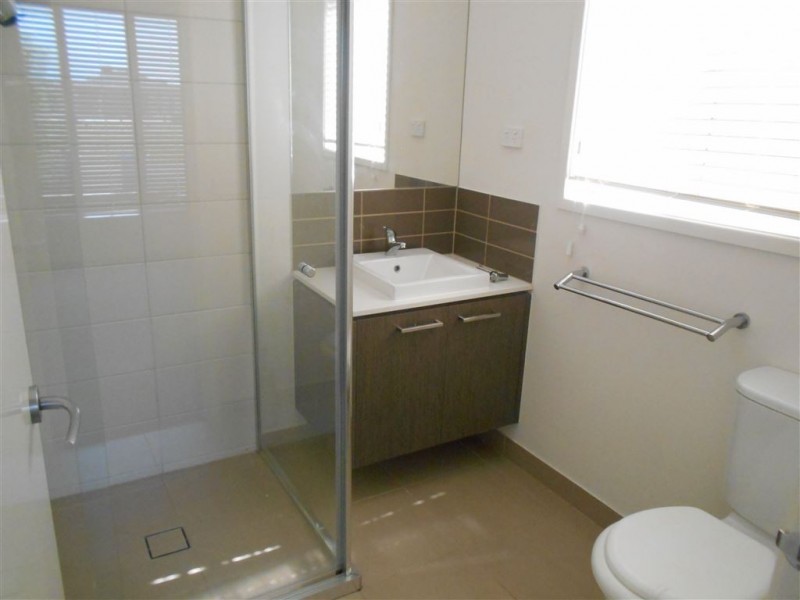 25 Celsius Drive, Cranbourne North VIC 3977