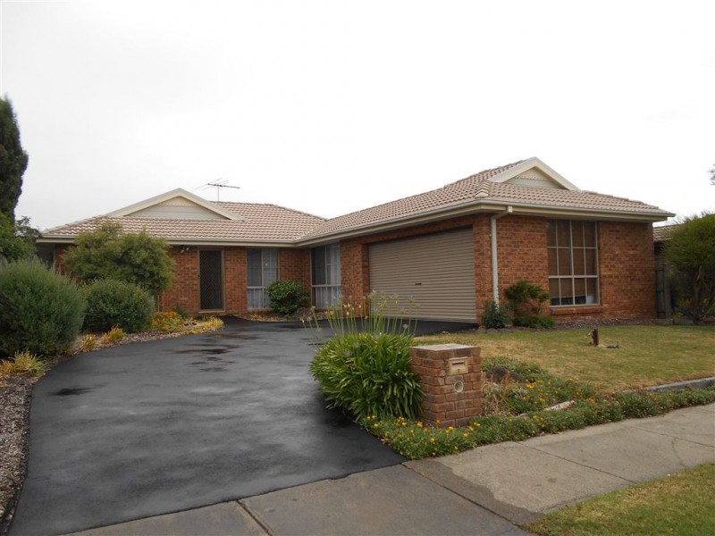 5 James Bathe Way, Narre Warren South VIC 3805