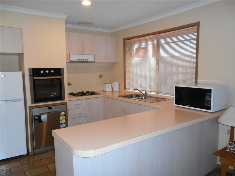 5 James Bathe Way, Narre Warren South VIC 3805