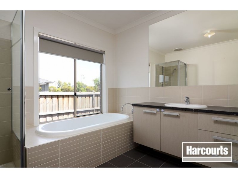 4 Benbrook Place, Lyndhurst VIC 3975