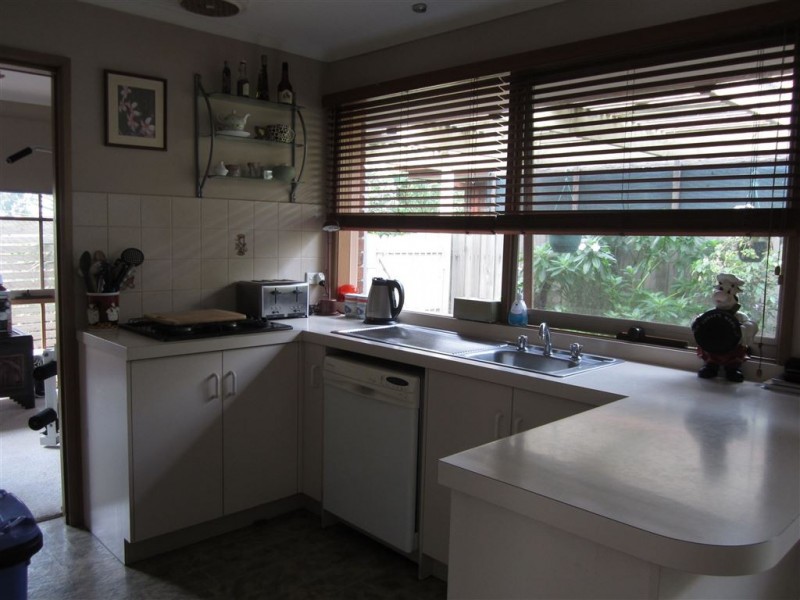 14 Brentwood Drive, Cranbourne North VIC 3977