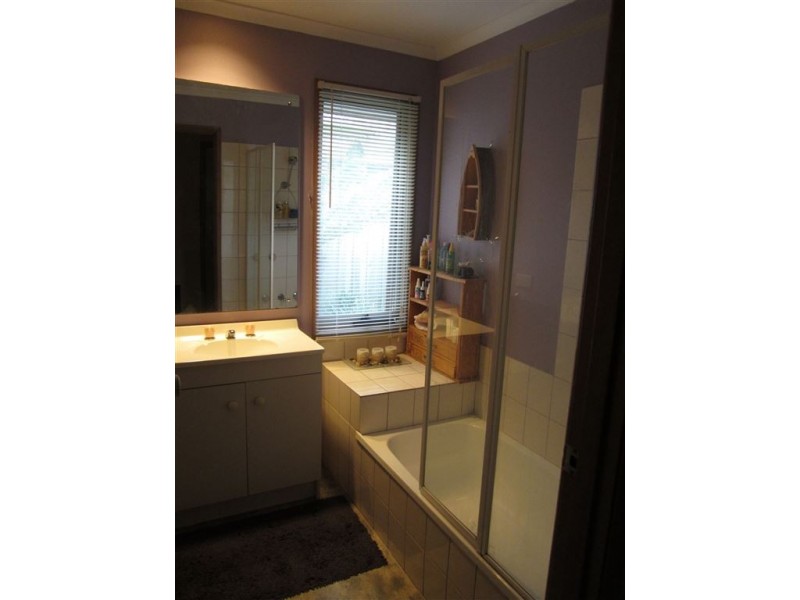 14 Brentwood Drive, Cranbourne North VIC 3977