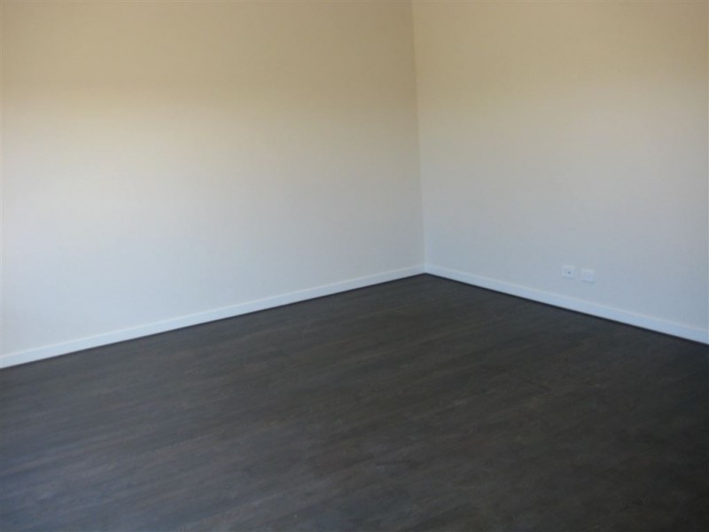 12 Mill Circuit, Clyde North VIC 3978