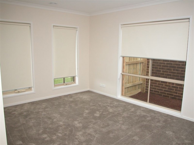 24 Waterbury Street, Cranbourne VIC 3977