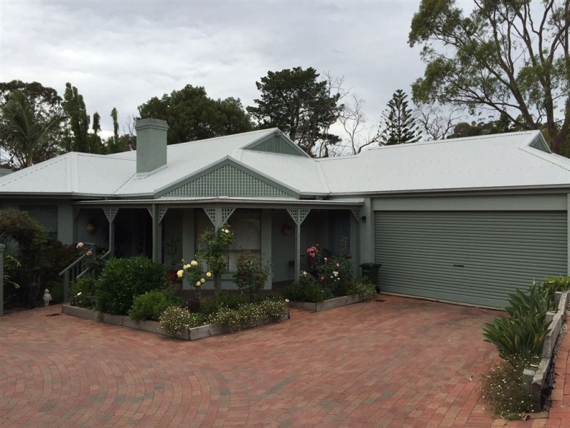 17 Taroona Close, Mount Eliza VIC 3930