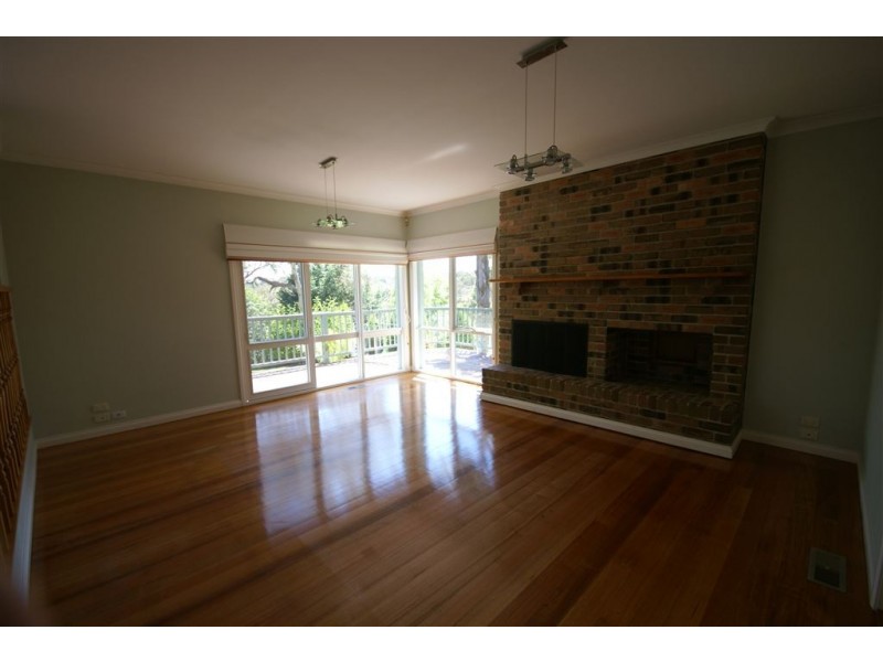 17 Taroona Close, Mount Eliza VIC 3930