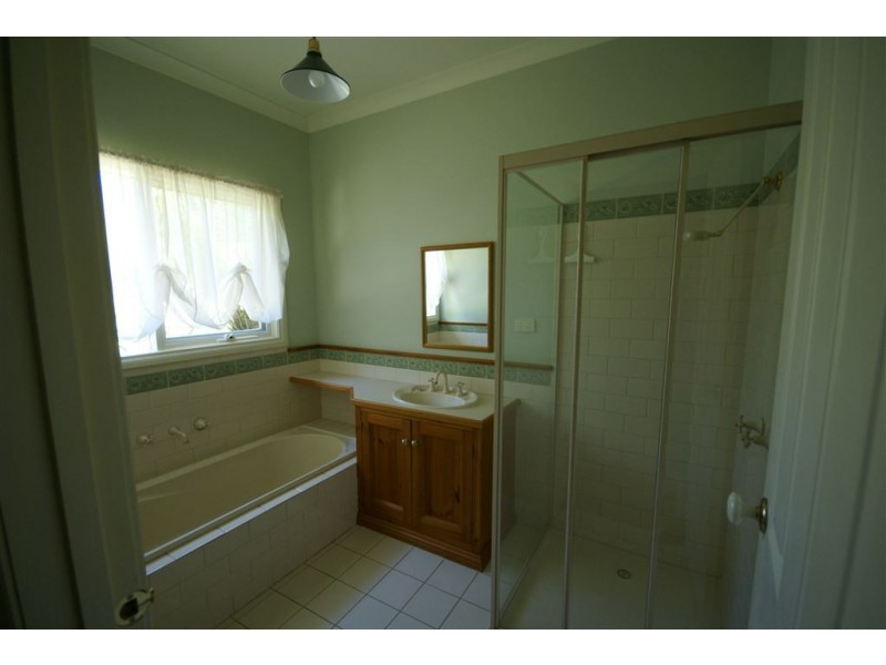 17 Taroona Close, Mount Eliza VIC 3930