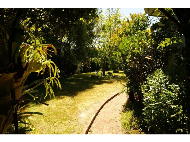 17 Taroona Close, Mount Eliza VIC 3930