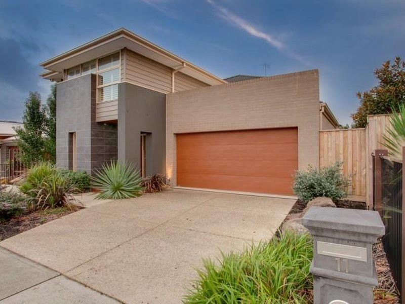 11 Kooyong Close, Officer VIC 3809