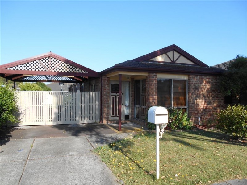 6 Cirai Crescent, Cranbourne West VIC 3977