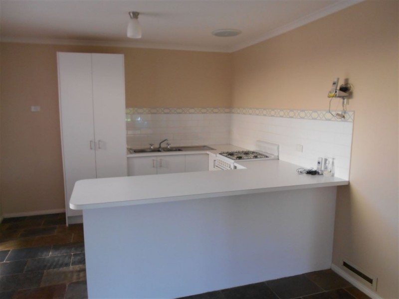 6 Cirai Crescent, Cranbourne West VIC 3977