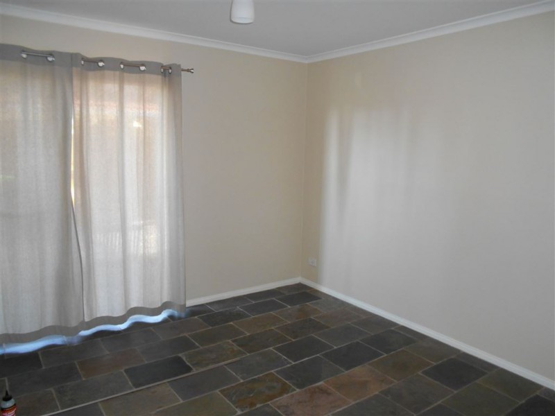 6 Cirai Crescent, Cranbourne West VIC 3977