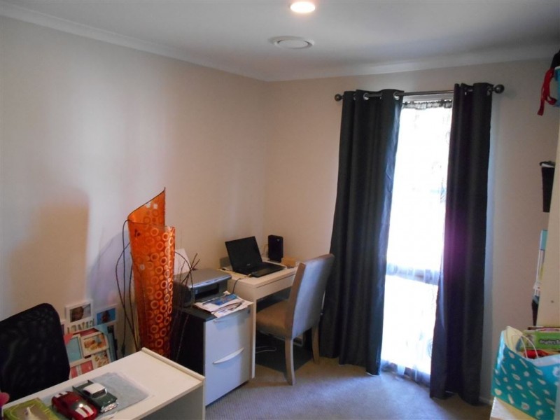 41 Broome Crescent, Cranbourne North VIC 3977