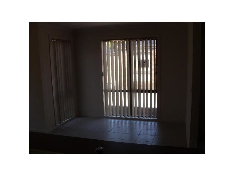 2/11-13 Elizabeth Street, Cranbourne North VIC 3977
