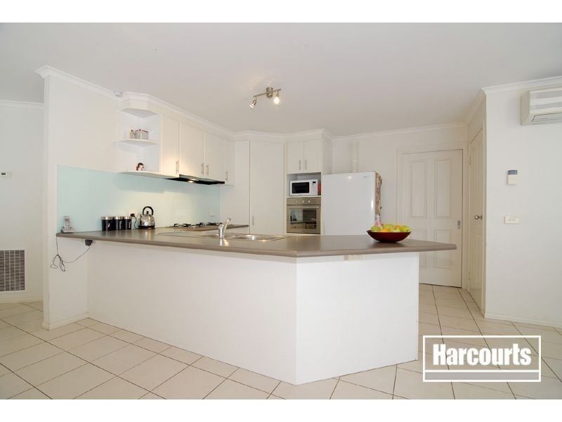 18 Mathoura Court, Berwick VIC 3806