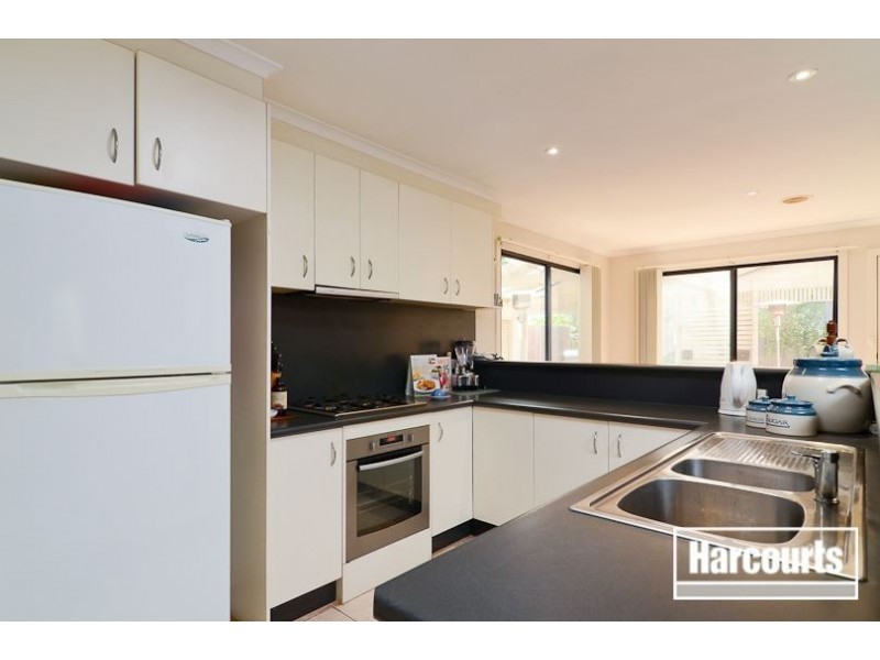 10 Hyacinth Rise, Narre Warren South VIC 3805