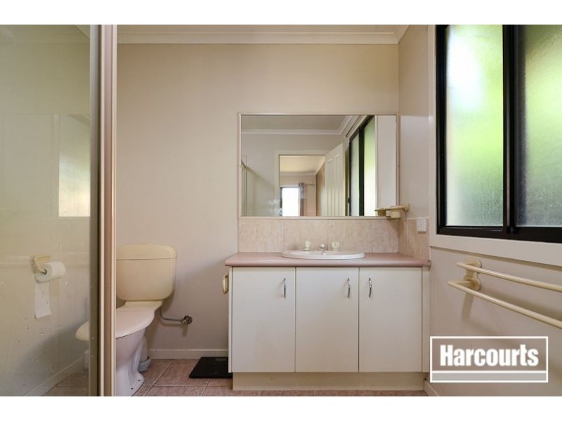 10 Hyacinth Rise, Narre Warren South VIC 3805